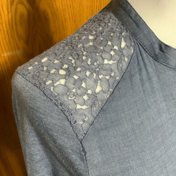 Lauren Conrad cute button down blouse - Picture 2 of 6